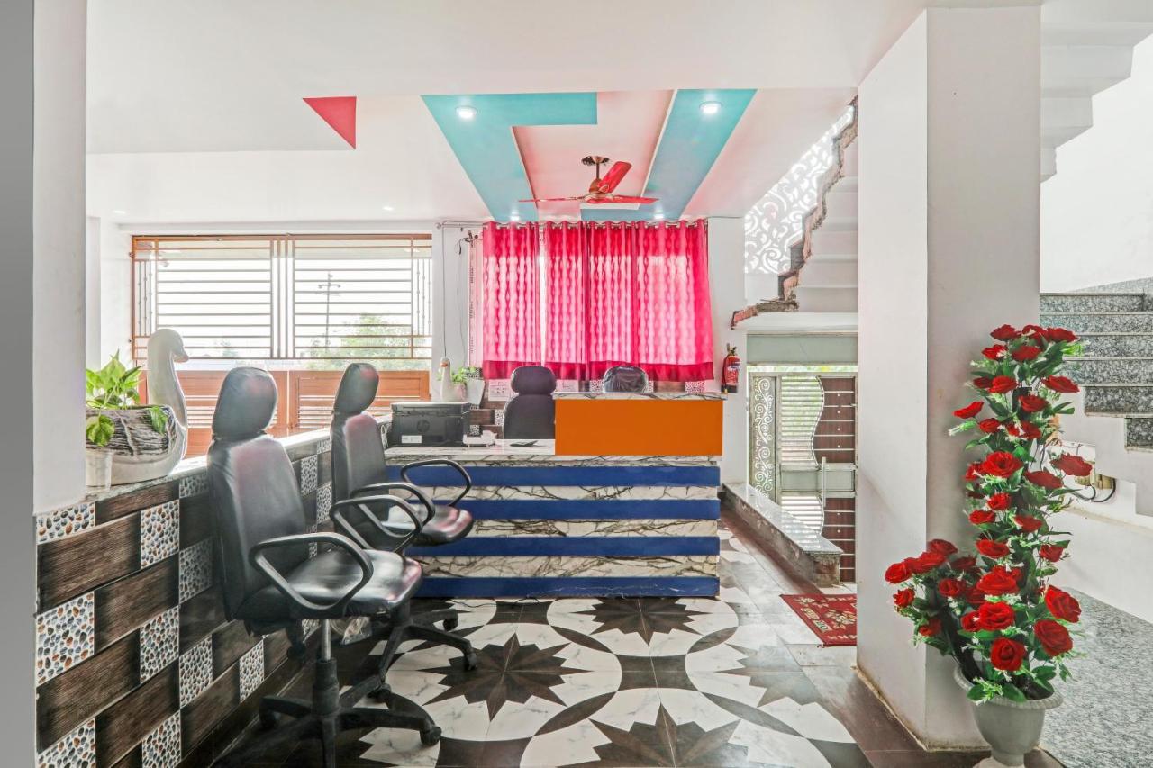 Oyo 76775 Hotel Rk Grand Bhauli 외부 사진